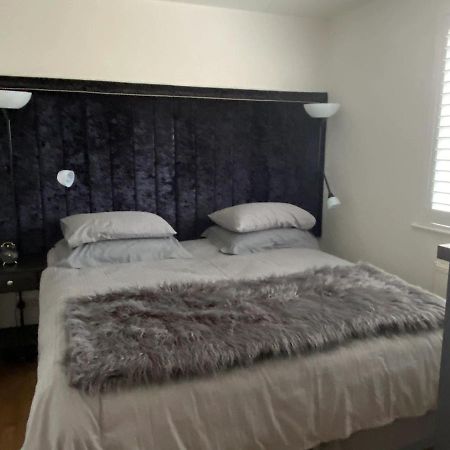 Corner Retreat Holiday Let Сихаузес Екстериор снимка