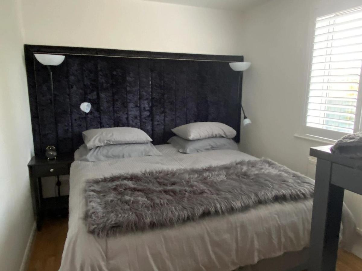 Corner Retreat Holiday Let Сихаузес Екстериор снимка